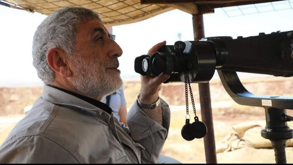 سردار قاآنی در مرز سوریه با لباس غیرمتعارف +عکس