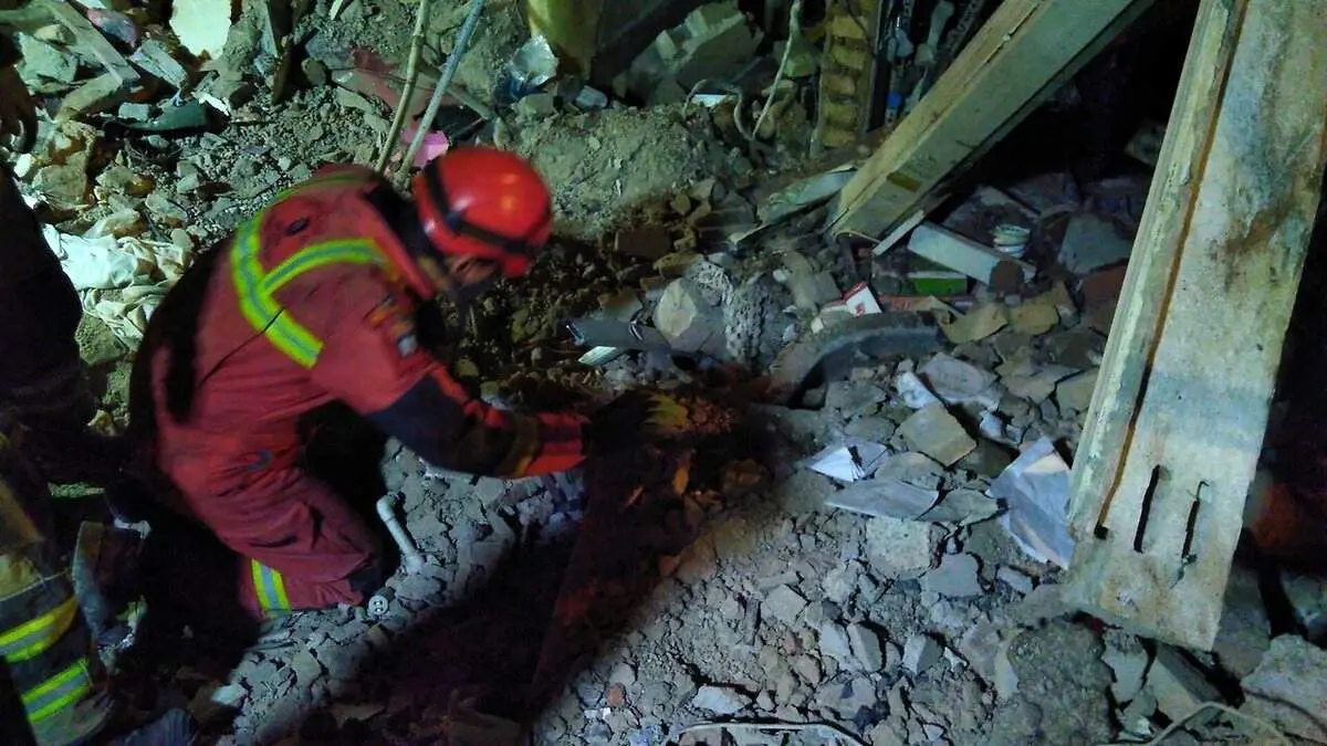 پایان آواربرداری در خلازیر معلوم نیست!