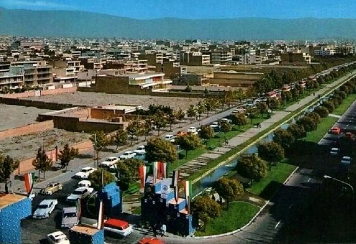 تصویری زیرخاکی از بلوار کشاورز ۶۰ سال قبل