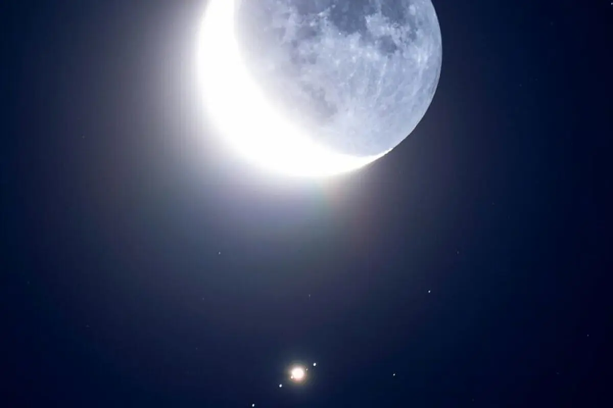 تصویری ناب از دیدار ماه با مشتری