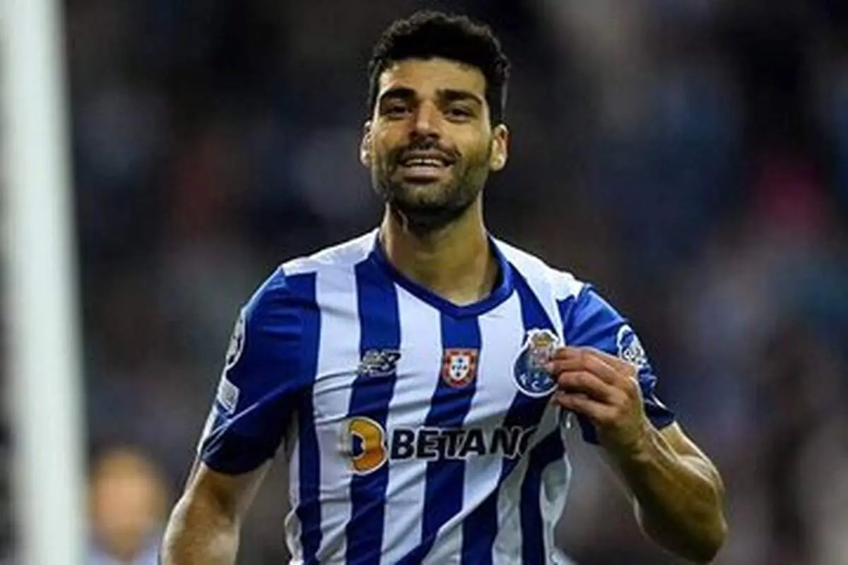 استوری مهدی طارمی به مناسب تاسوعای حسینی+ عکس