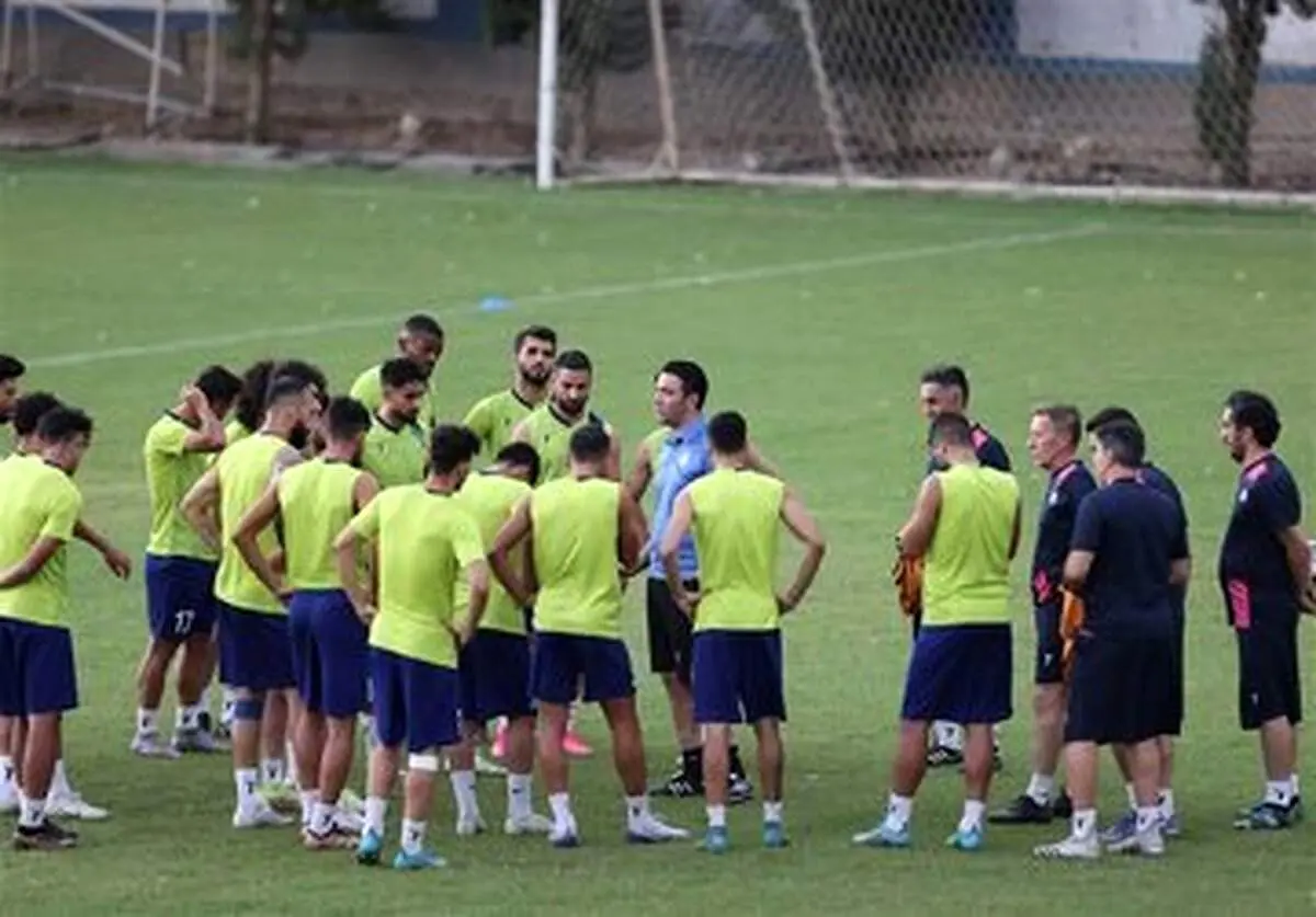 مبلغ اسپانسر پشت پیراهن استقلال لو رفت!