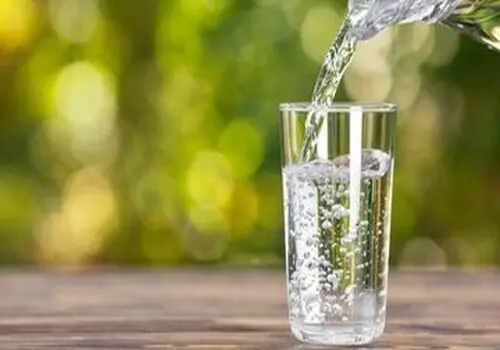 اگر می خواهید لاغر شوید در این زمان ها آب بنوشید