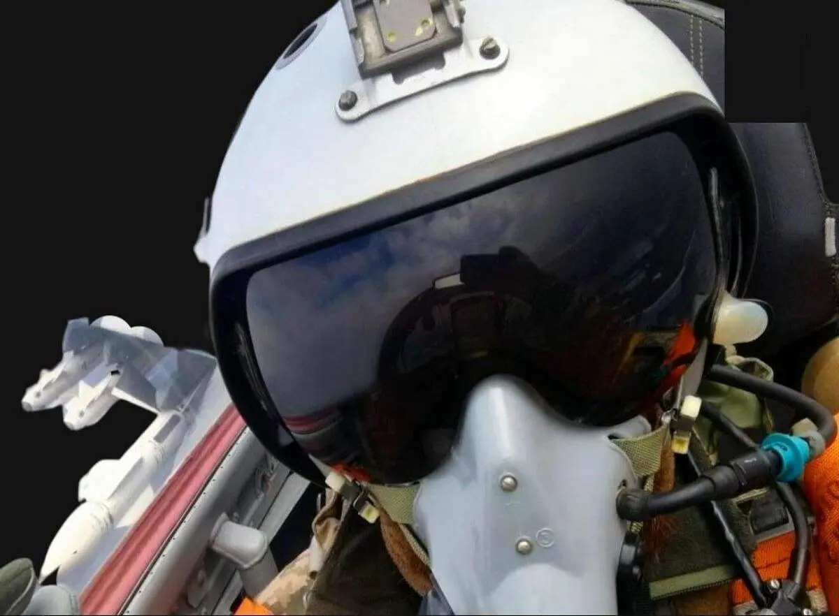 خلبان «شبح کی‌یف» کشته شد+ عکس