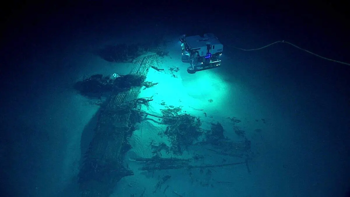 پیداشدن گوی‌های عجیب در کف اقیانوس که منشا زمینی ندارند!+عکس