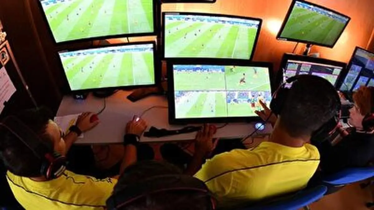 رونمایی از VAR در فوتبال ایران!+ فیلم