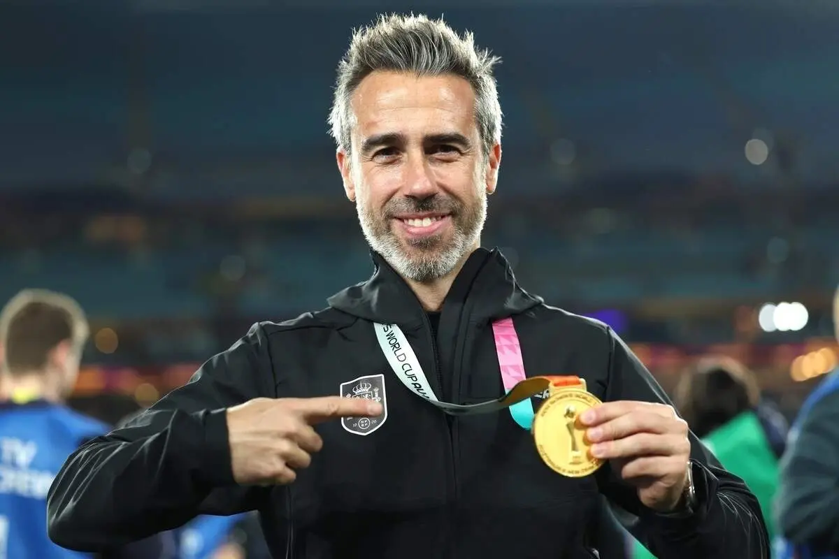 سرمربی قهرمان جام جهانی اخراج شد!