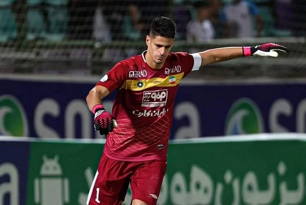 فوق ستاره سپاهان بازی با استقلال را از دست داد؟