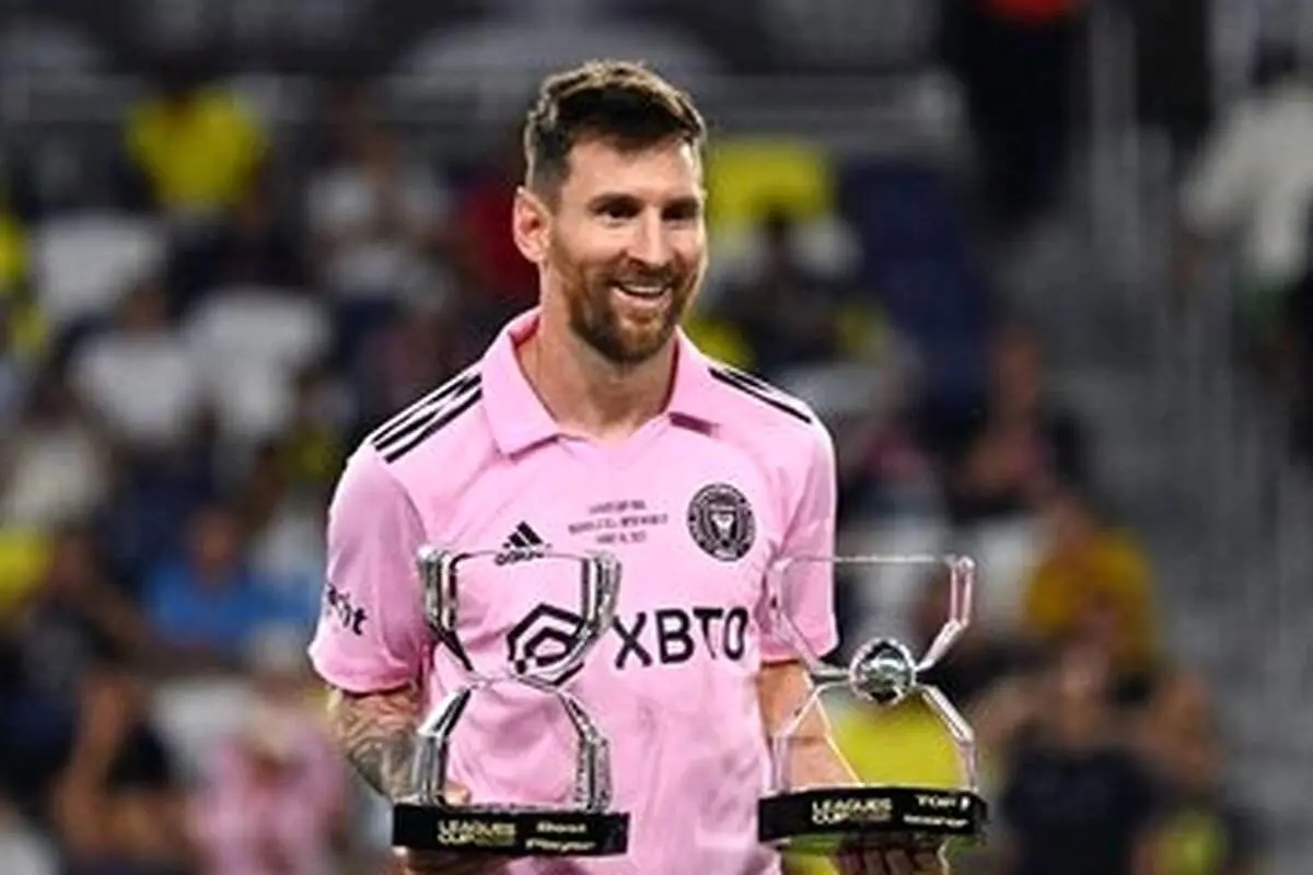 مسی پرافتخارترین فوتبالیست تاریخ شد