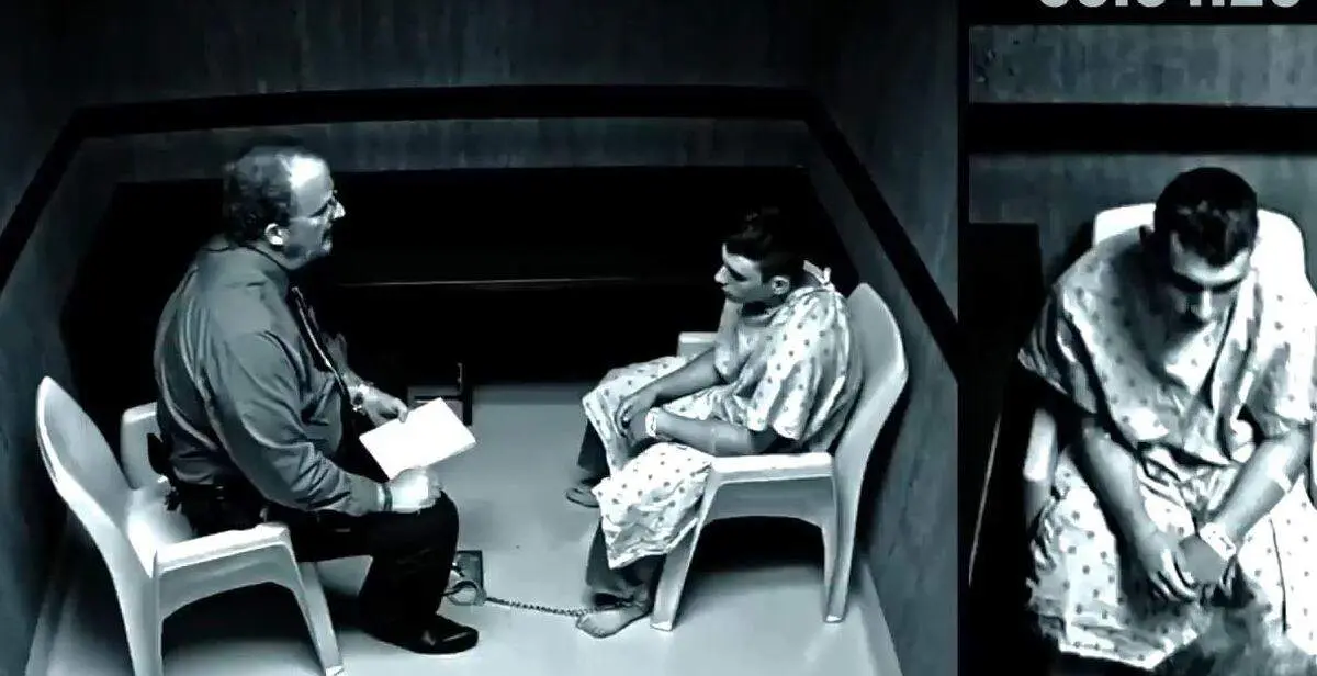 لحظات تکان دهنده از بازجویی عامل کشتار جمعی / رفتار عجیب قاتل لحظاتی پس از قتل! + فیلم