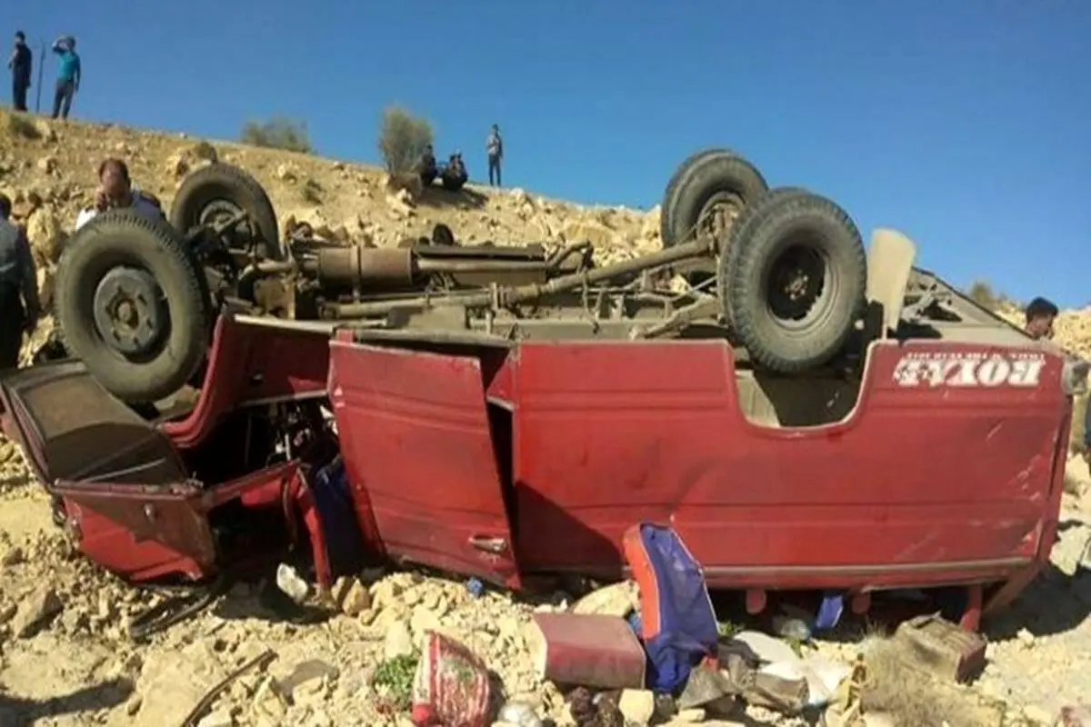 ۶ کشته درپی سقوط مینیبوس به دره در ورزقان
