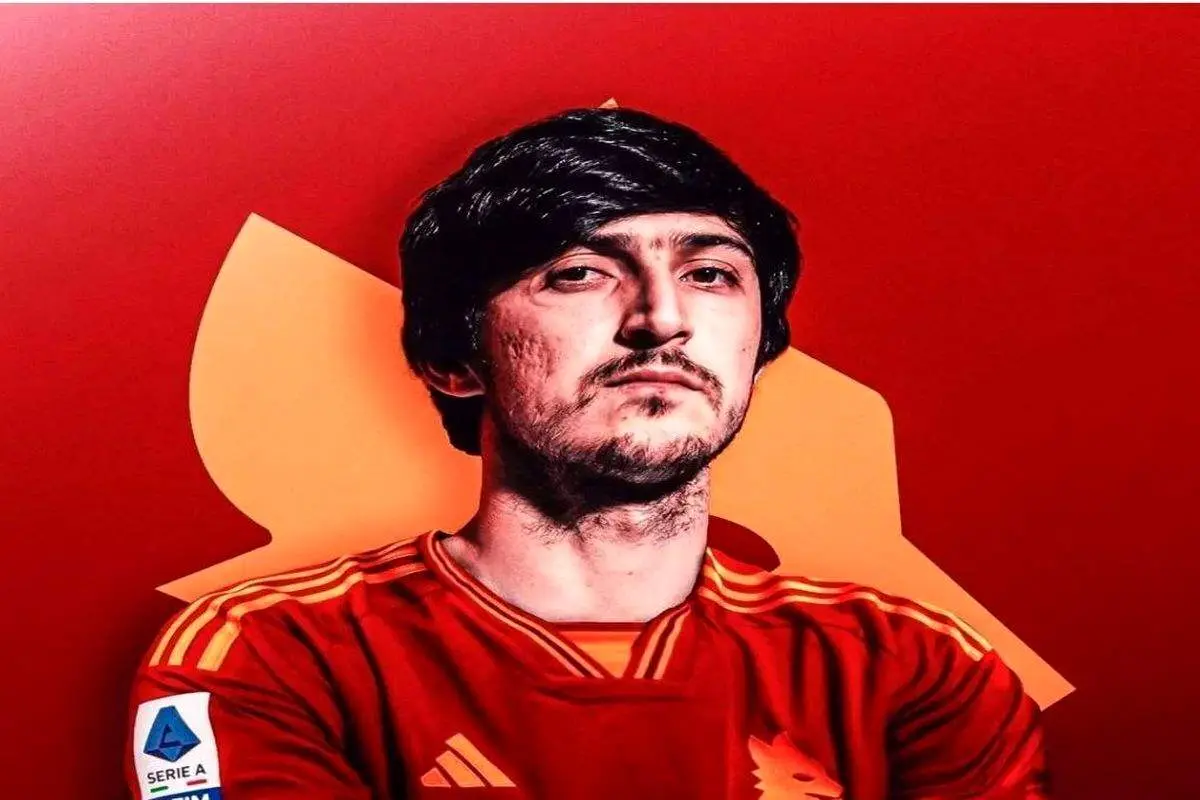 استایل شیک سردار آزمون در مراسم رونمایی‌اش+ عکس