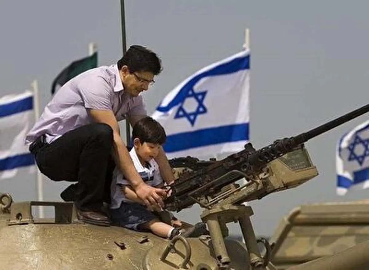 حمله کودکان اسرائیلی به گردشگران مسیحی+فیلم