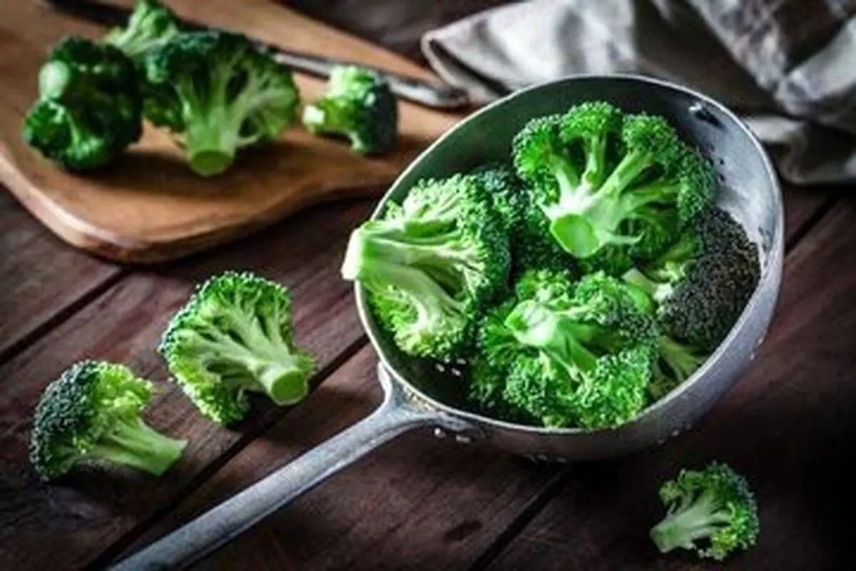 با خوردن این سبزی در جنگ با سرطان پیروز شوید