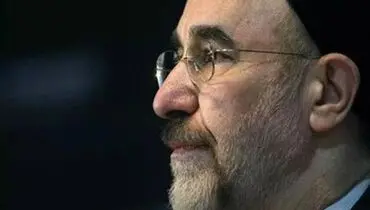 قدم زدن احمدی نژاد و خاتمی دست در دست هم!+عکس