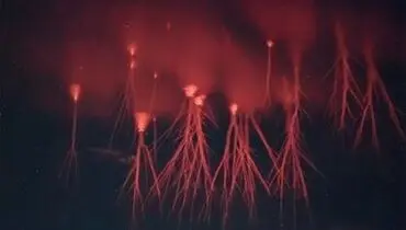 ظاهر شدن اشباح سرخ در آسمان!+ عکس