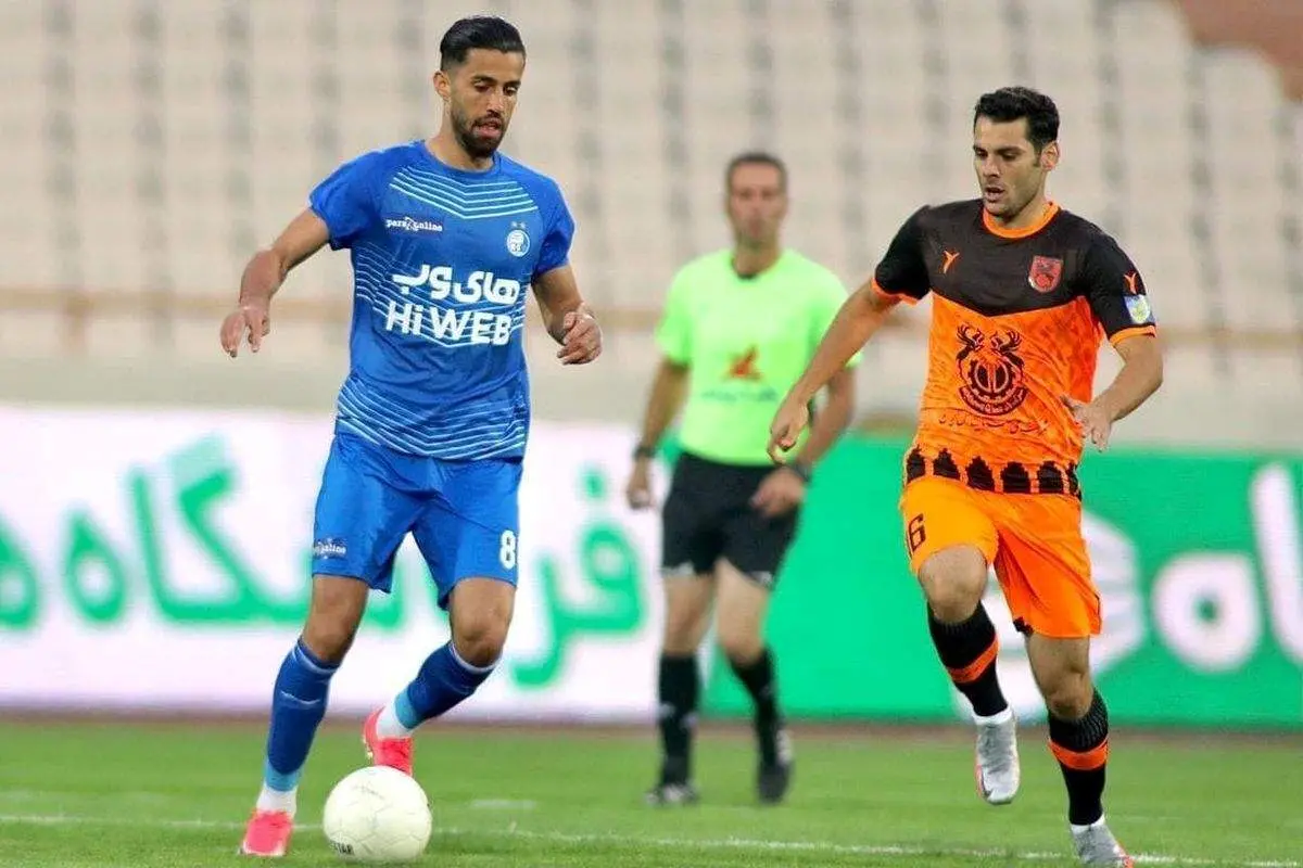 سوتی بزرگ بازیکن مس رفسنجان در بازی با استقلال+تصاویر