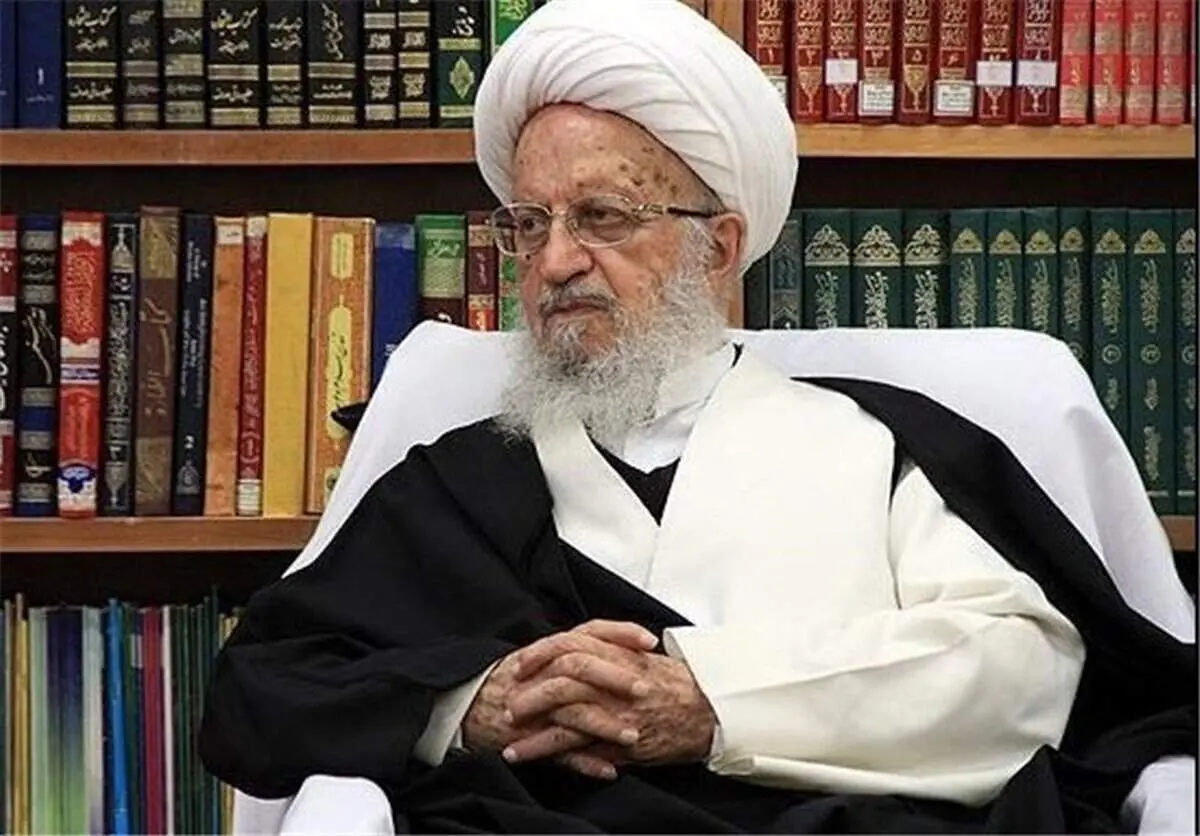 حمایت آیت الله مکارم شیرازی از استقلال کانون وکلا