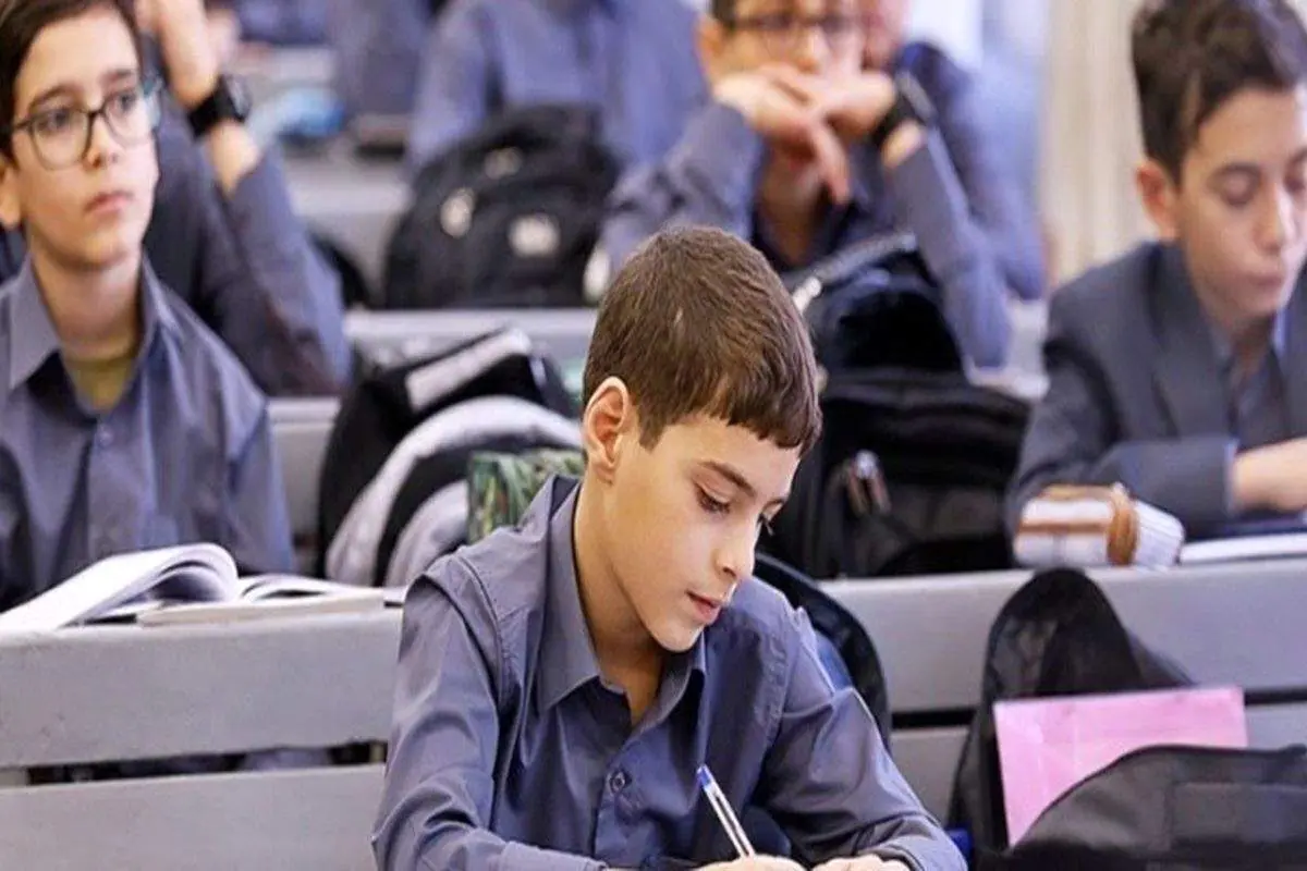 پاسخ دندان شکن دانش‌آموز دهه نودی به سوال معلم+عکس