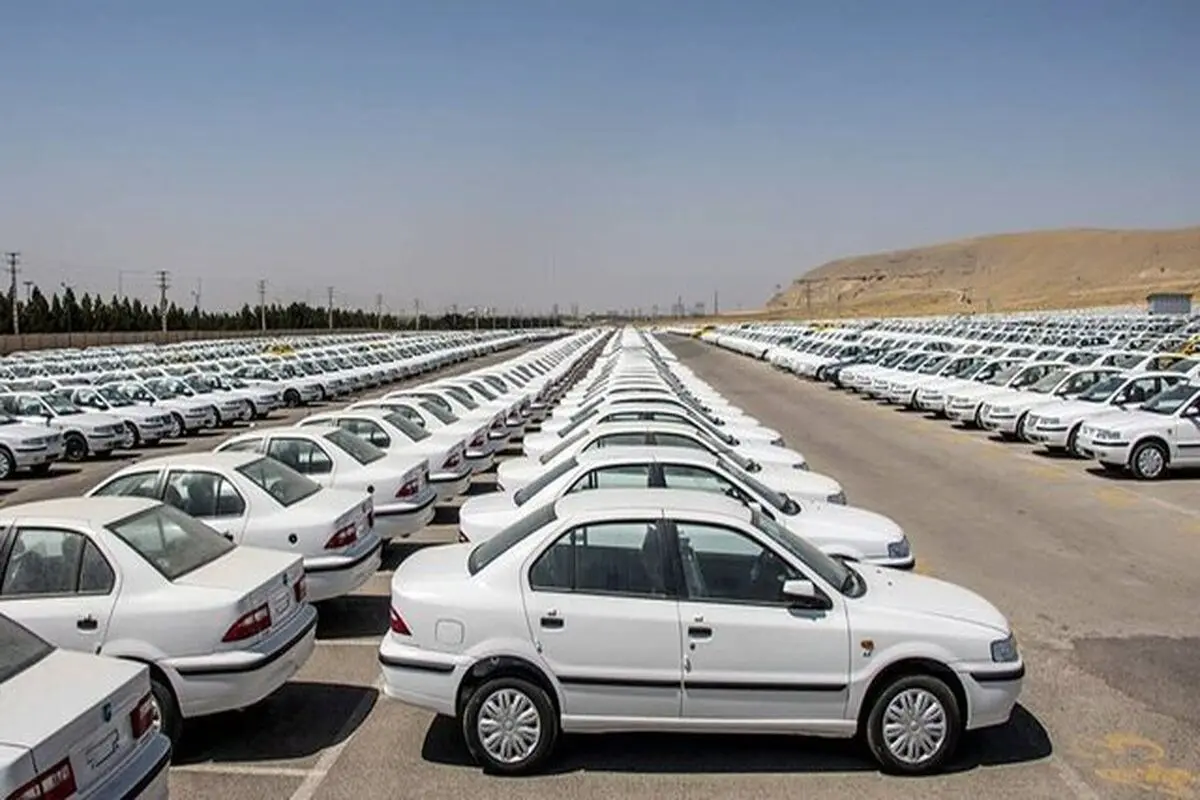 ارسال ۴۰۰۰ خودروی احتکاری ایران خودرو به استانها