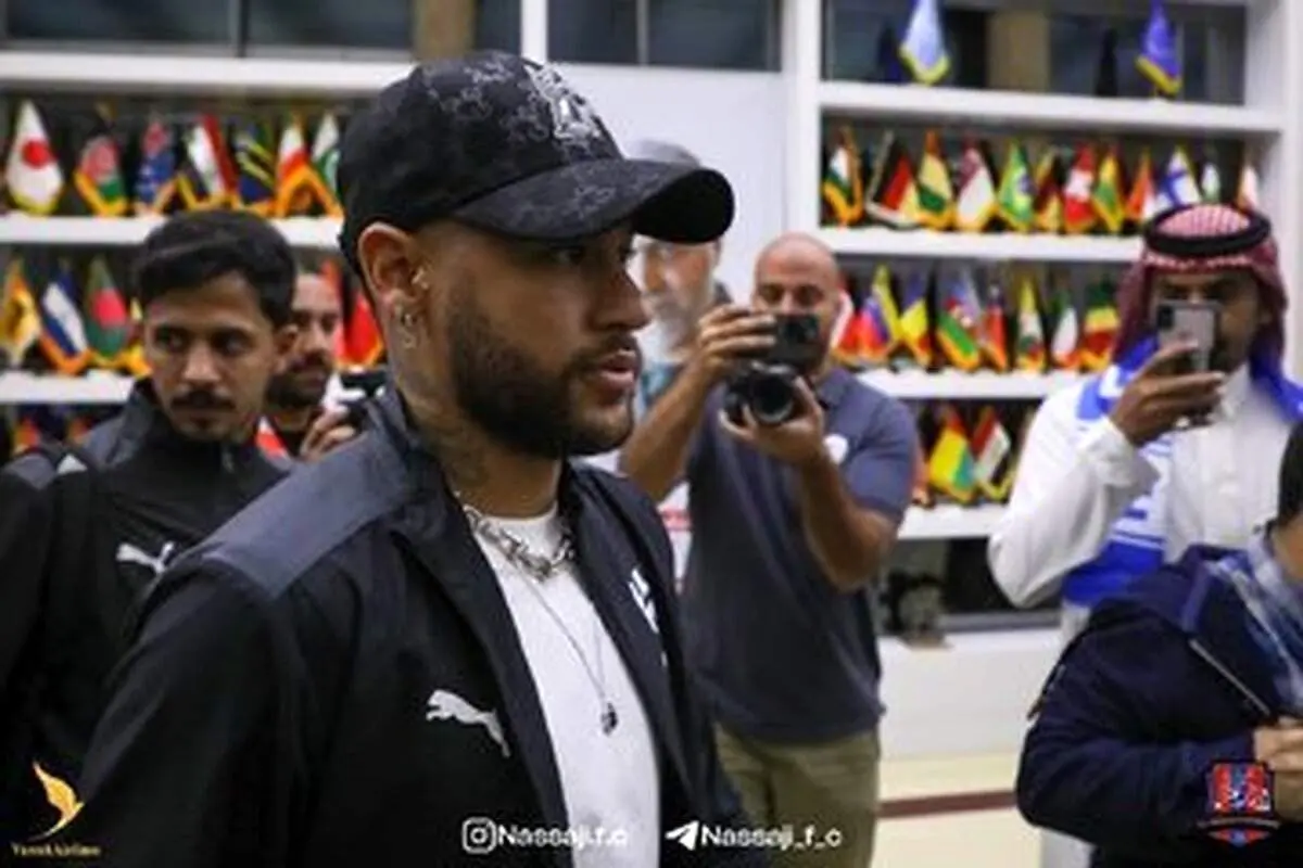 حرکت عاشقانه نیمار برای خانواده‌اش+ عکس‌