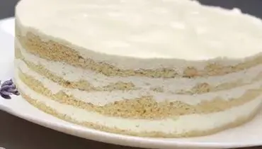 این کیک خامه ای نیازی به ارد، تخم مرغ و روغن ندارد + فیلم