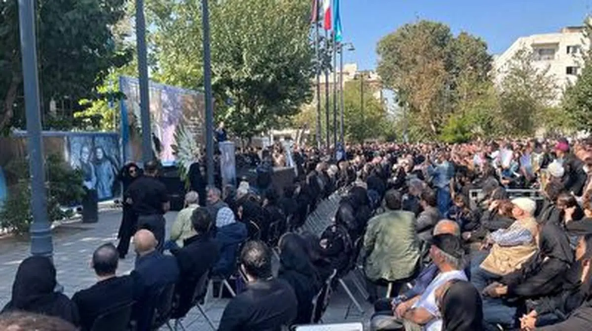 اظهارات غم انگیز مسعود کیمیایی در تشییع داریوش مهرجویی+ فیلم