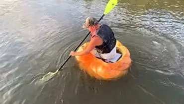 مسابقه جالب قایق سواری با کدو تنبل+ فیلم