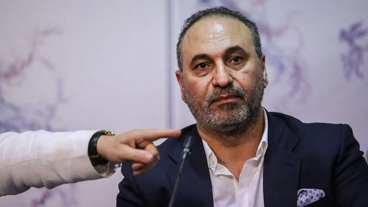 تحقیر فرخ‌نژاد و دوستان این بار به سبک دوره‌گردی تئاتر‌ آزاد