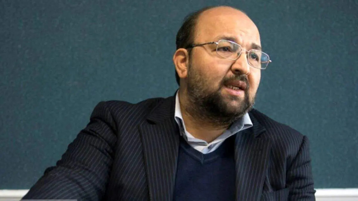 آقایان دارای گرین کارت آمریکا به روحانی میگویند غربگرا!؛ انقلابی گری بدون عقلانیت یعنی داعش