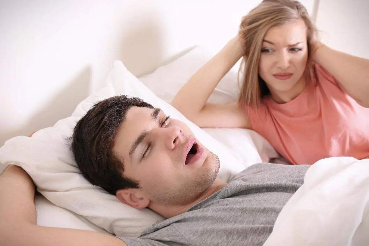 چند راهکار خانگی برای کاهش خروپف