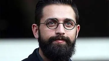 تیپ جدید محسن افشانی با کاپشن چرم قرمز+ عکس