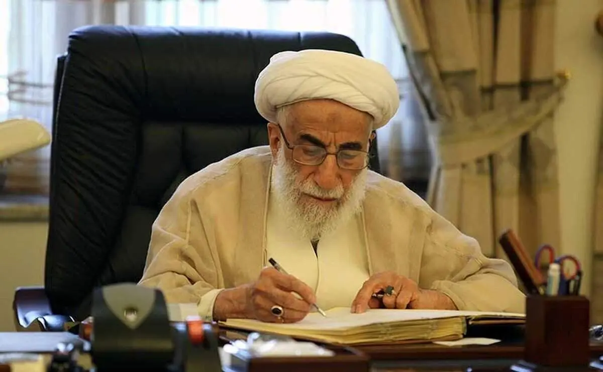 تصویر کمتر دیده شده از جوانی آیت الله جنتی