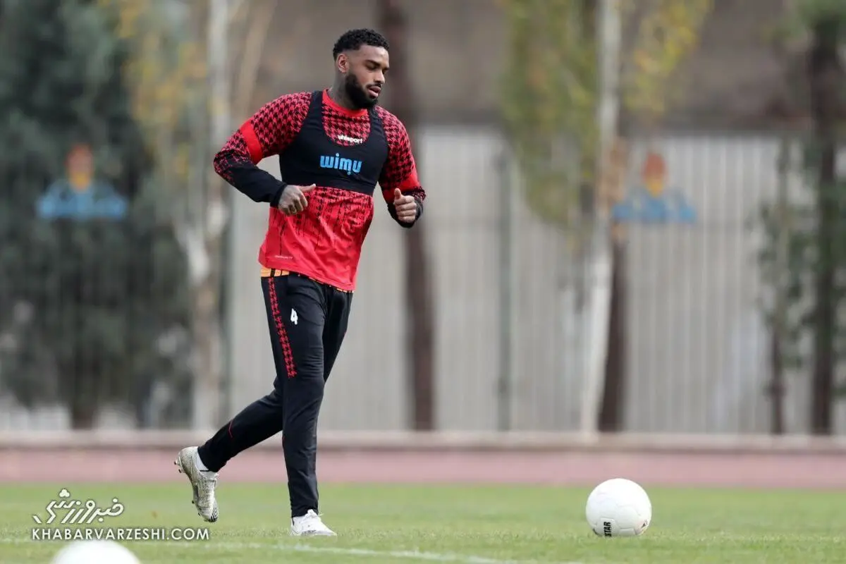 چراغ سبز لوکادیا برای بازگشت به پرسپولیس+ عکس