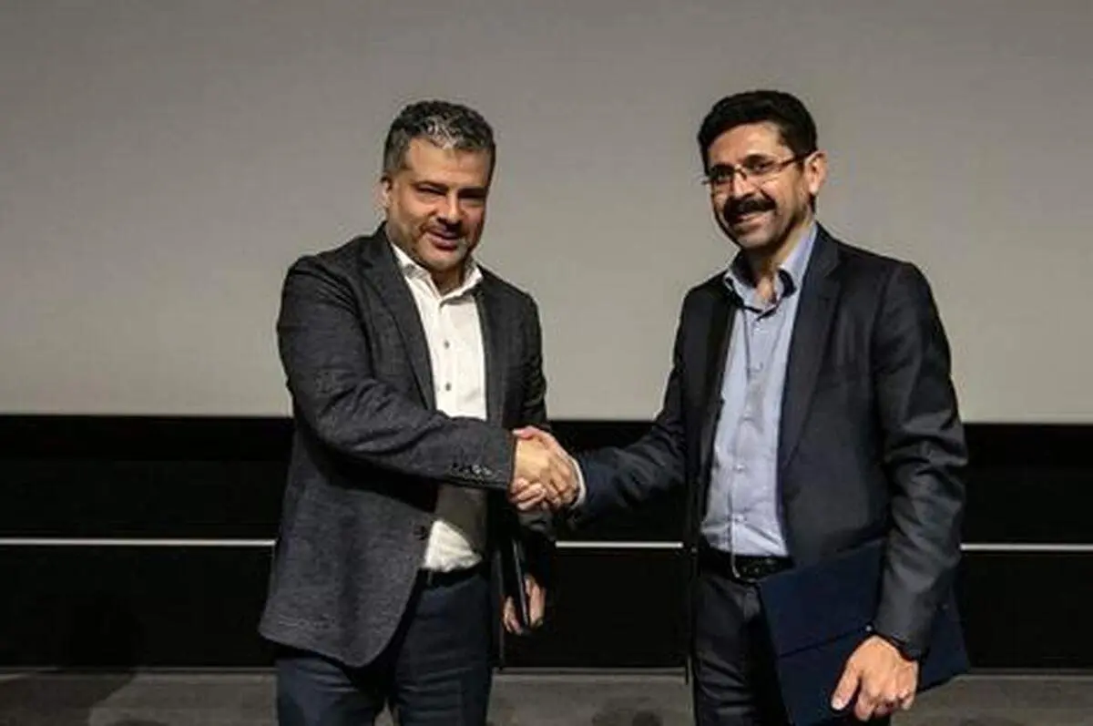 امضای تفاهم نامه همکاری علمی و فناوری بین کرمان موتور و دانشگاه علم و صنعت ایران+ عکس
