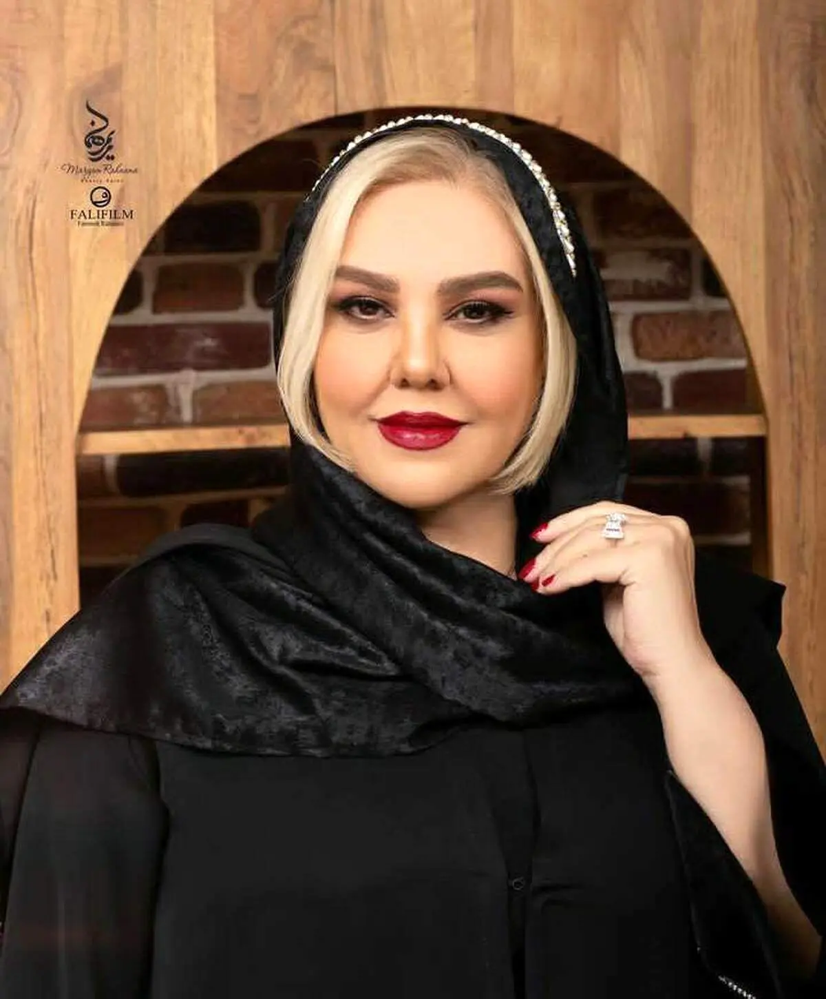 تغییر باورنکردنی خانم بازیگر معروف با این میکاپ فوق لاکچری+ عکس