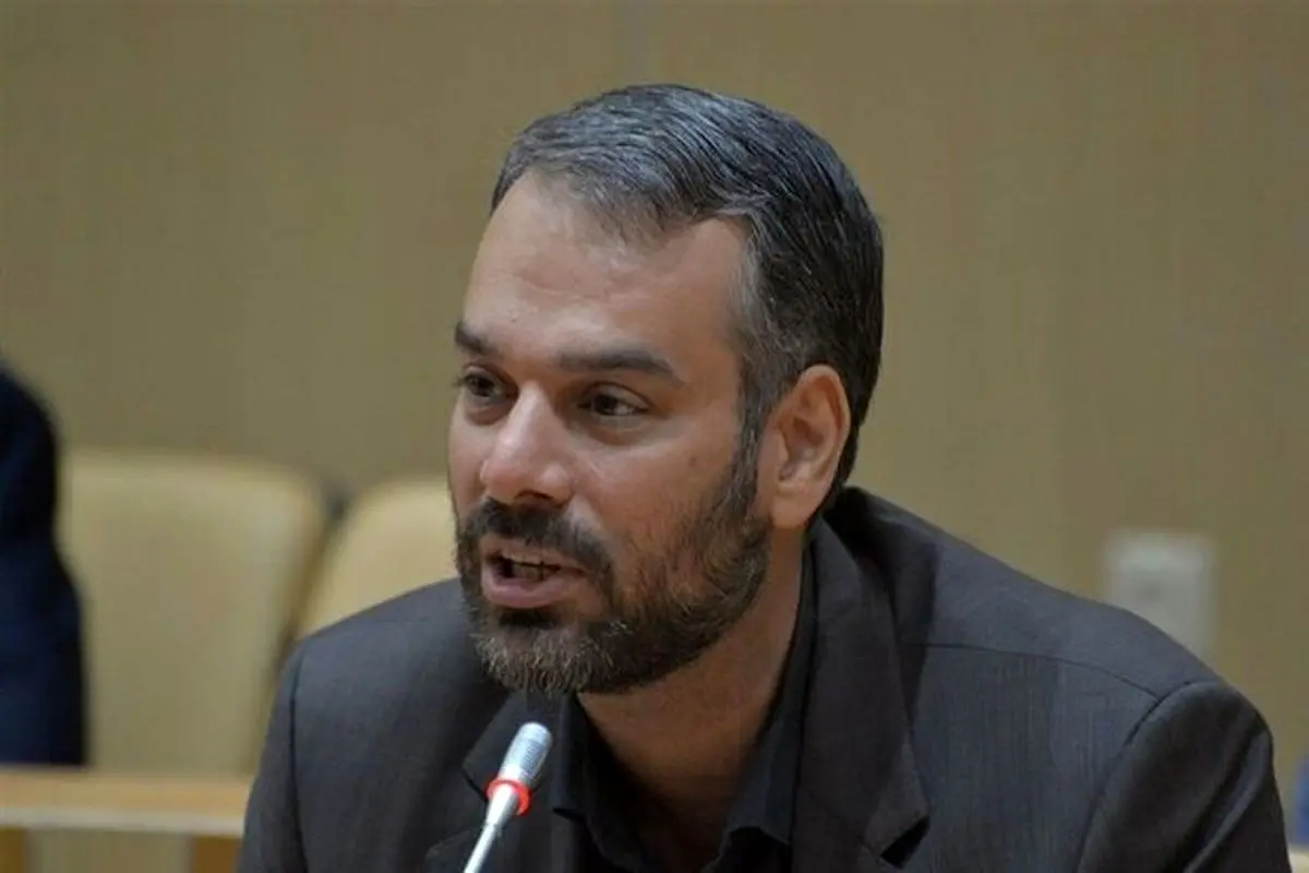 نماینده مجلس: خودروی ۱۵ هزار دلاری را ۴۰ هزار دلار کردهایم!