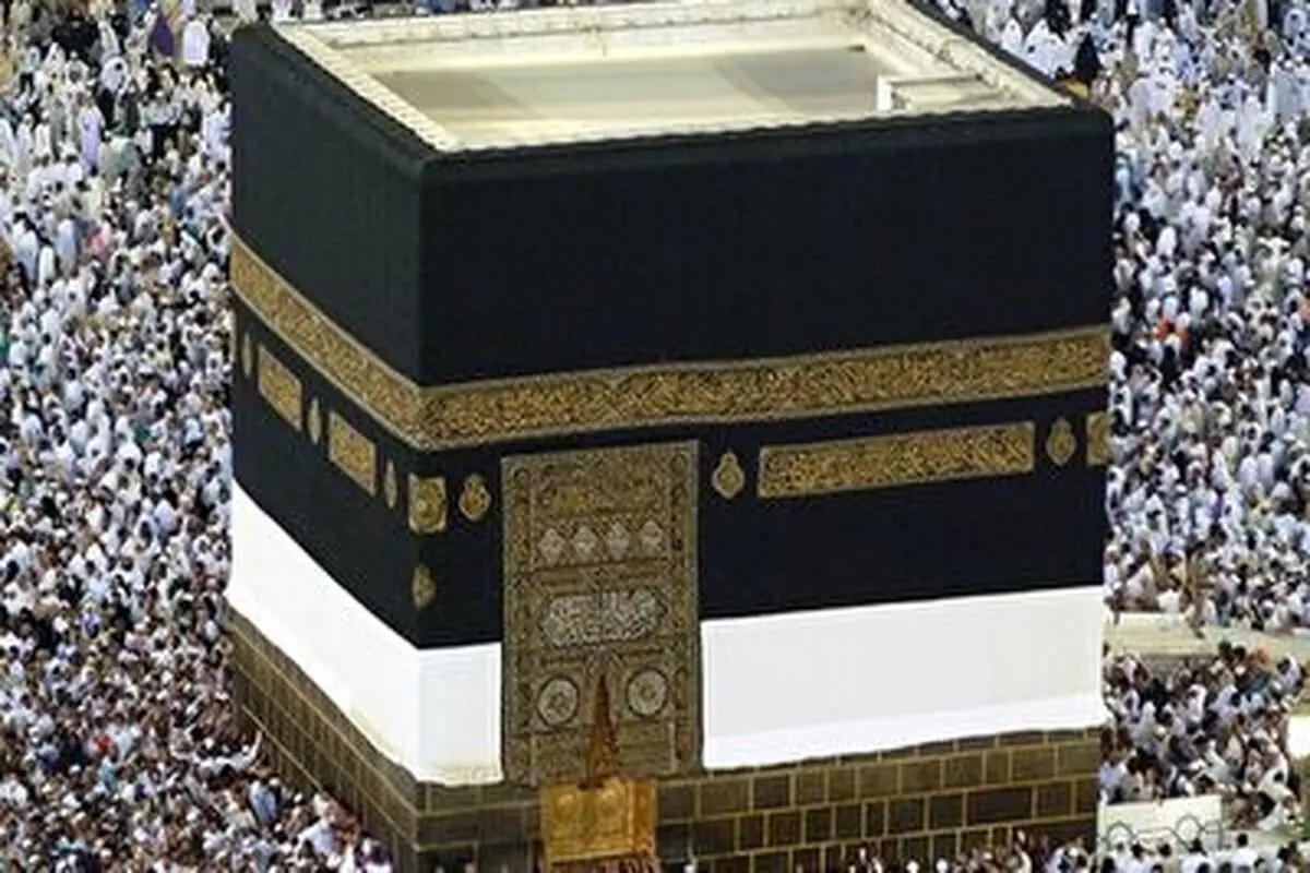 ویدئویی از دوخت پرده جدید کعبه