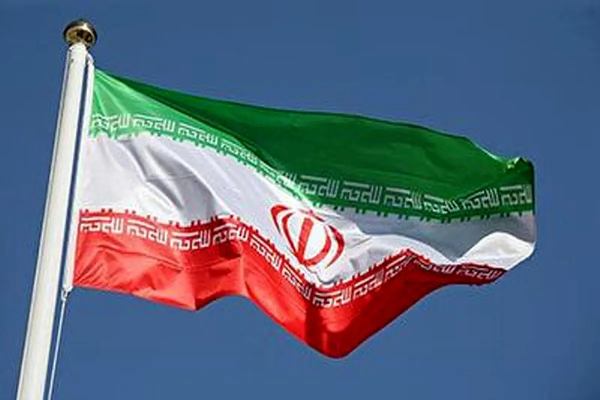 اهتزاز پرچم جمهوری اسلامی ایران در اتوبان های ریاض+ فیلم