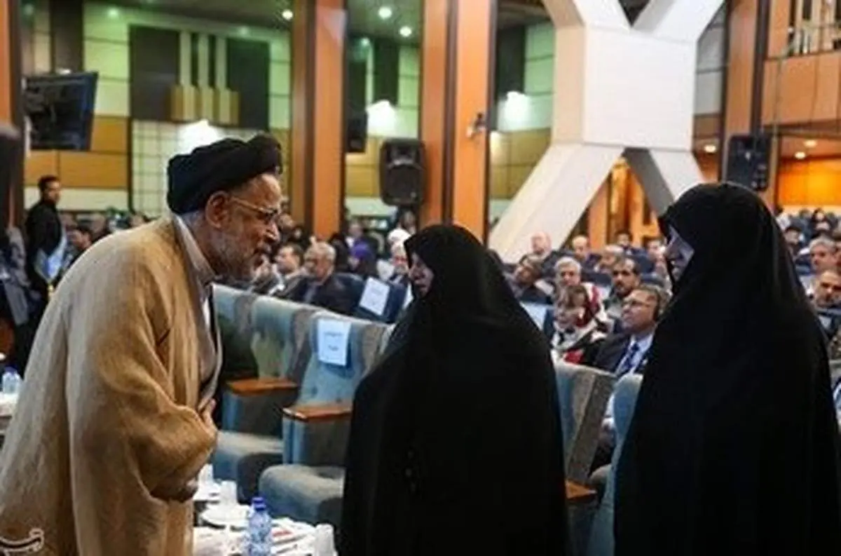 هم نشینی وزیر دولت روحانی با سردار بلند پایه سپاه!+ عکس