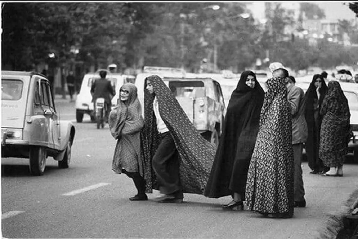 عکس عجیب صف گاز در تهران در دهه ۶۰