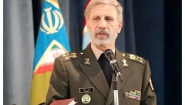 بازدید سرلشکر حاتمی از تجهیزات ارتش در استحکامات مرزی + تصاویر