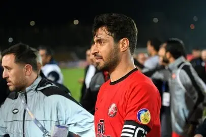 کمیته انضباطی، بازیکن توهین‌کننده به داور را جریمه کرد