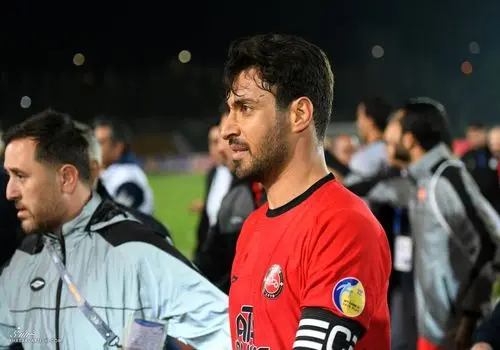 کمیته انضباطی، بازیکن توهین‌کننده به داور را جریمه کرد