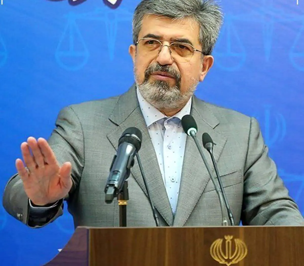 ۵۱۰۰ نفر از کوروش کمپانی شکایت کردهاند؛ ستایشی از سِمت سخنگوییِ قوۀ قضائیه خداحافظی کرد