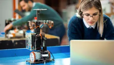 ۴ شغل کلیدی در عصر هوش مصنوعی؛ مسیرهای امن برای آینده شغلی