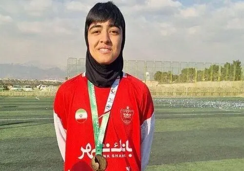 من حاضرم مجانی به پرسپولیس بیایم