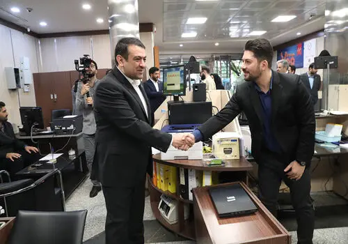 پیامک اطمینان‌بخش بانک ملی به مشتریان؛ اختلال موقت بوده و به زودی رفع می شود