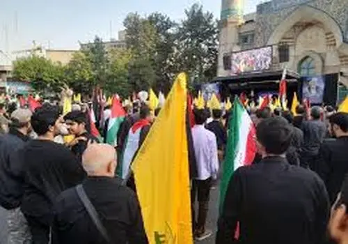 لحظه پرواز جنگنده‌های کشور بر فراز یزد + فیلم