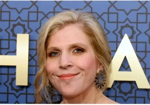 آغاز نمایشگاه‌های بهاره در استان تهران؛ پویش کاهش اجاره واحدهای تجاری کلید خورد